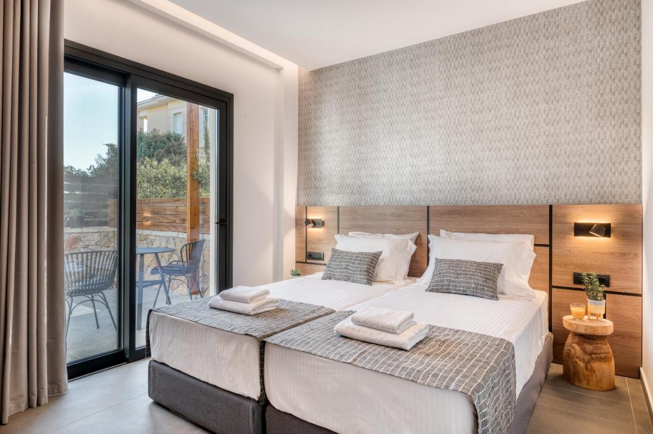 Sezian Boutique Homes And *